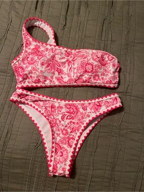 Off the Shoulder Bikini Set